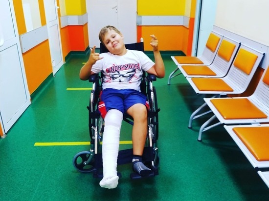 Челябинка пожаловалась на отсутствие лифта в детской травматологии