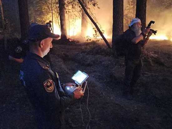 Встречный пал используют для нераспространения огня около Екатеринбурга