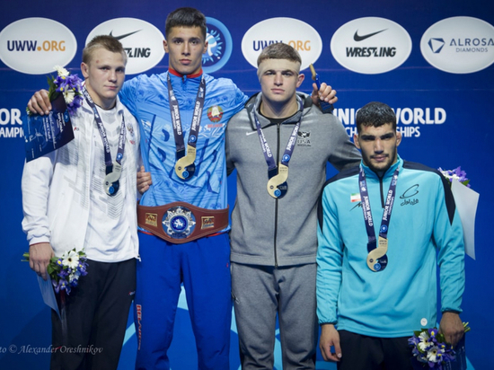 Борцы из Хабаровского края завоевали две медали на первенстве мира среди юниоров в Уфе