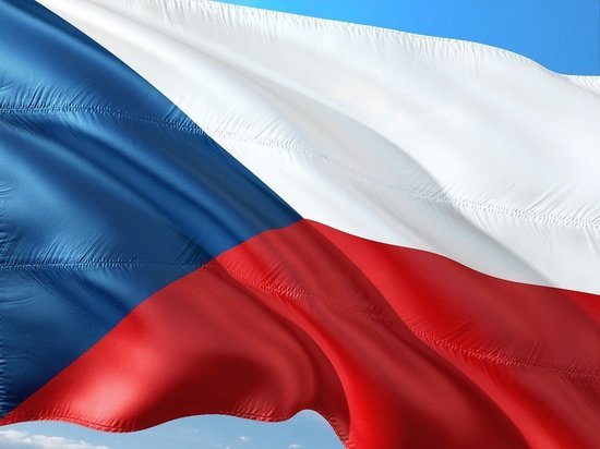 Чехия исключила РФ из списка стран с экстремальным риском COVID-19