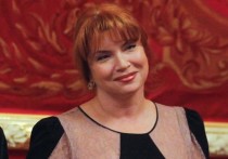 Актриса и ведущая программы "Битва экстрасенсов" Вера Сотникова, недавно победившая коронавирус, удивила своим заявлением о болезни