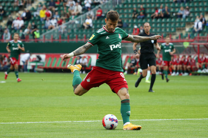 Сенников: Смолов способен стать лидером сборной России по футболу