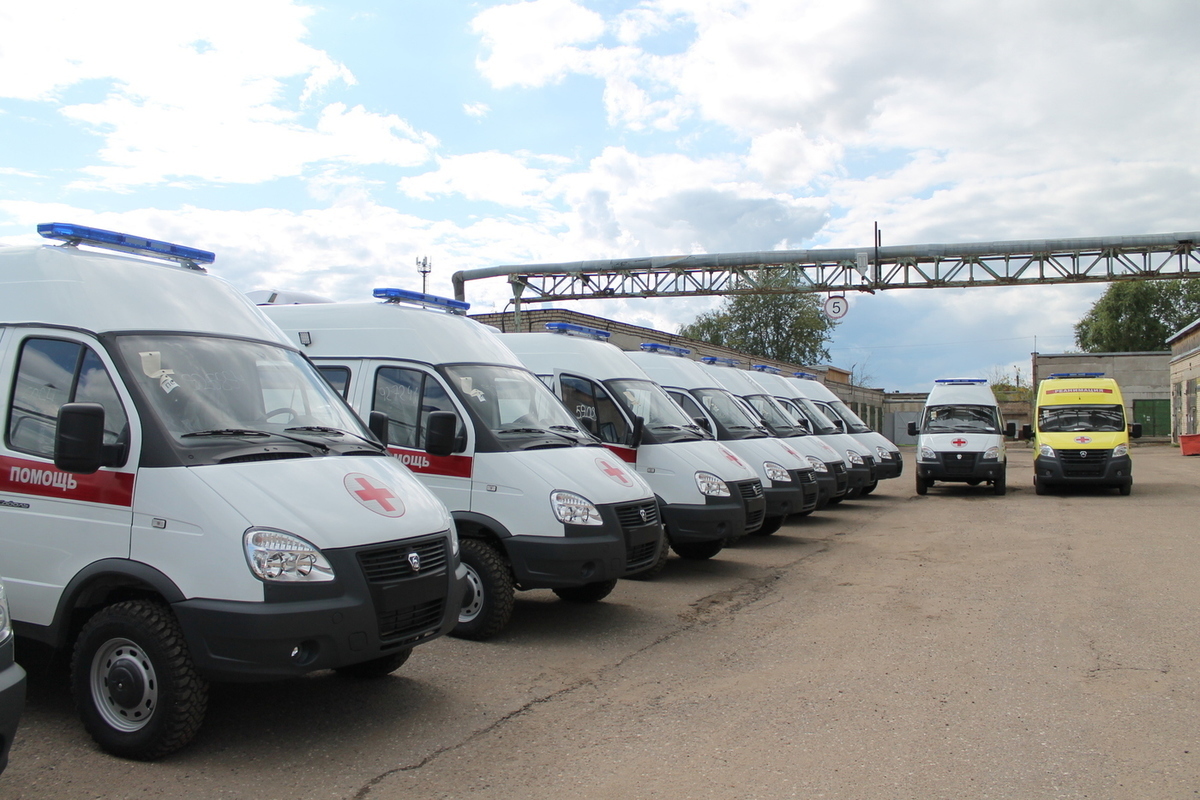 Костромской парк машин скорой помощи пополнили 15 новых автомобиле