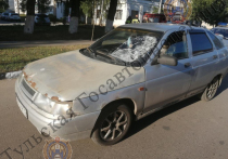 В минувшие выходные около половины пятого на улице Октябрьской в Донском произошла авария