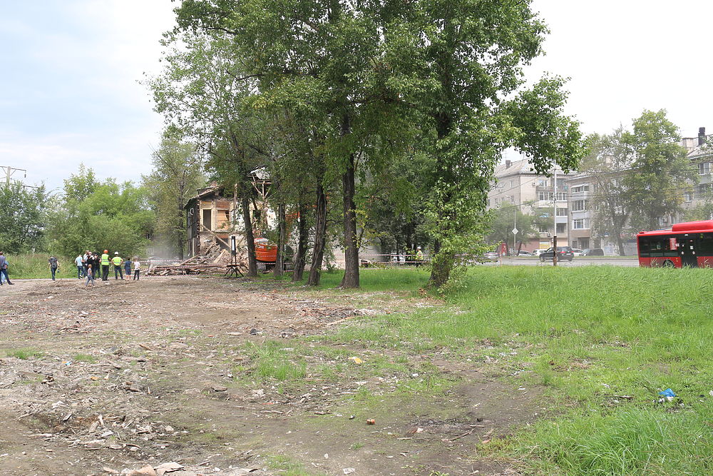 Второй ветхий барак снесли на проспекте имени 60-летия Октября в Хабаровске