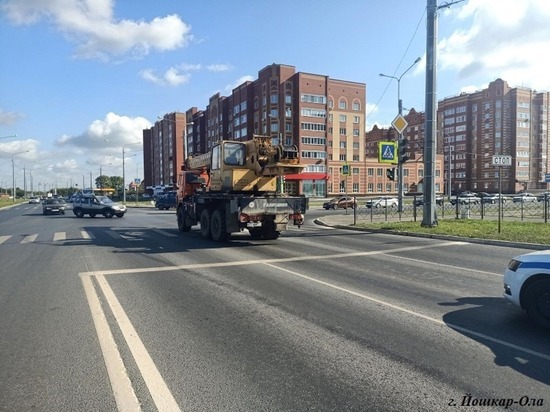 На бульваре 70-летия Победы в ВОВ в Йошкар-Оле произошло два ДТП