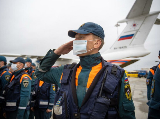 Глава Якутии проводил отряды Тульского и Ногинского спасательных центров