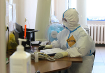 За прошедшие сутки в России зарегистрировано 18 833 новых случая COVID-19, показатель ниже 19 тысяч случаев получен впервые с 23 июня