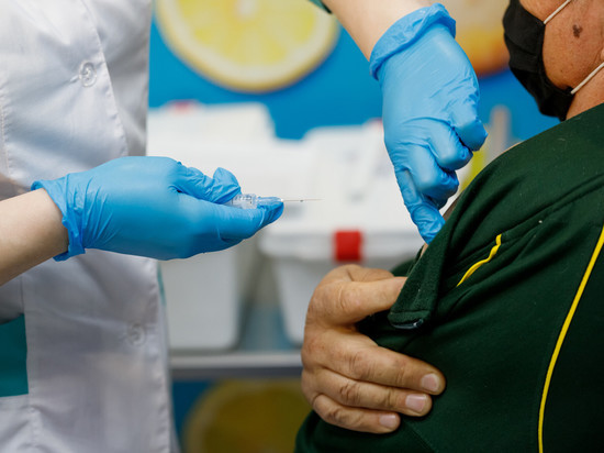Более 170 тысяч доз вакцины от гриппа «Совигрипп» поступило в Псковскую область