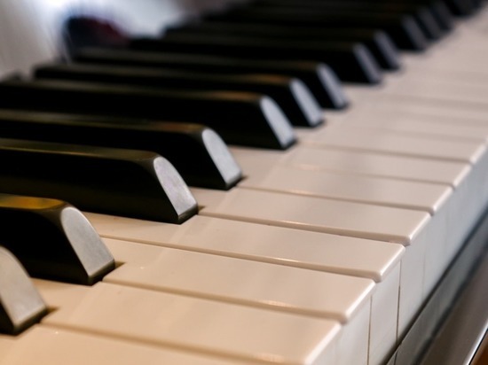  Школа искусств в Чернянке получила музыкальные инструменты на сумму более 2 млн рублей