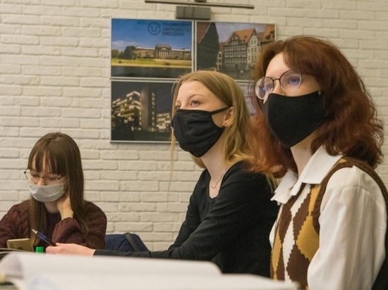 Потоковые лекции в НовГУ станут проводить дистанционно
