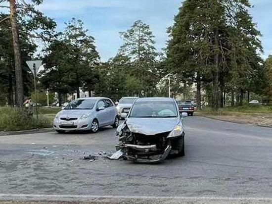 Женщина-водитель Nissan пострадала в ДТП с микрогрузовиком в Чите