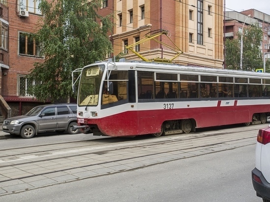 Столетний трамвай из Новосибирска отправят на реставрацию в Санкт-Петербург