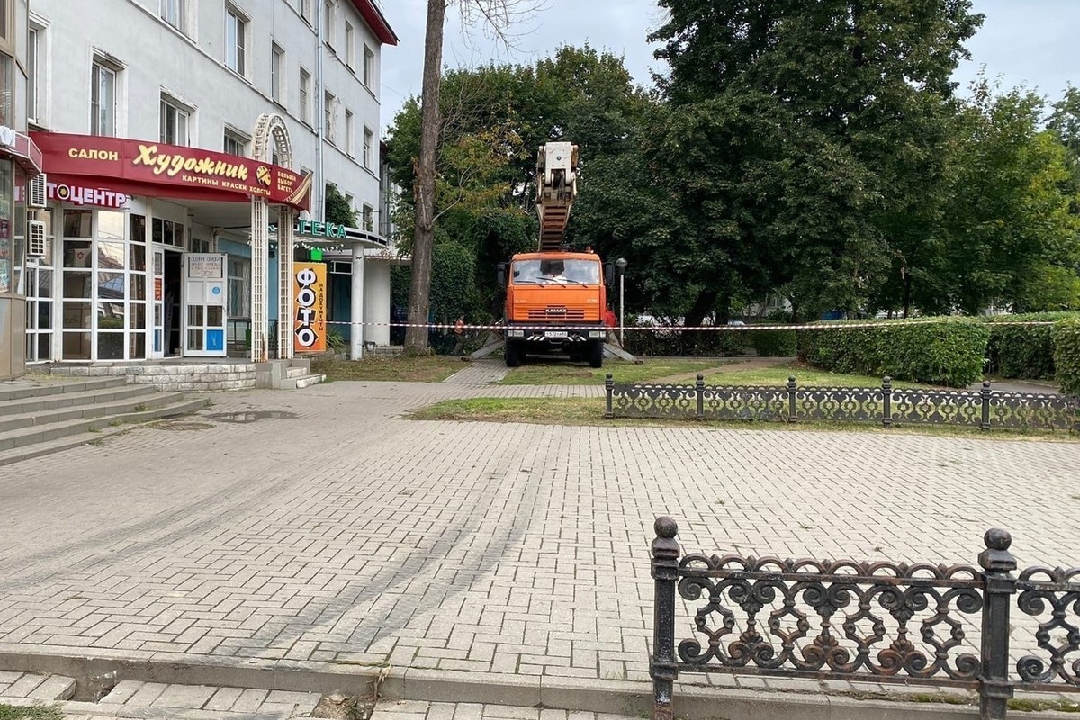 Рязань снять. Рязань благоустройство. Рязань ночью на Первомайском проспекте. Рязанский проспект 23. Рязанский проспект деревня.