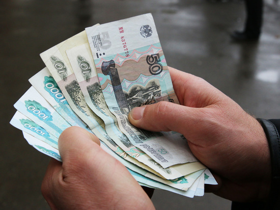 В Минтруда назвали срок начала выплат 10 тыс. рублей пенсионерам