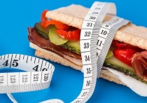 Диетолог из США Лиза Янг перечислила пять диет, которые, с ее точки зрения, являются бесполезными для похудения, пишет сайт She Finds