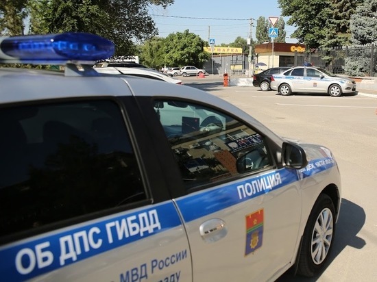 Волгоградцы помогли полицейским задержать на дороге нетрезвую автоледи