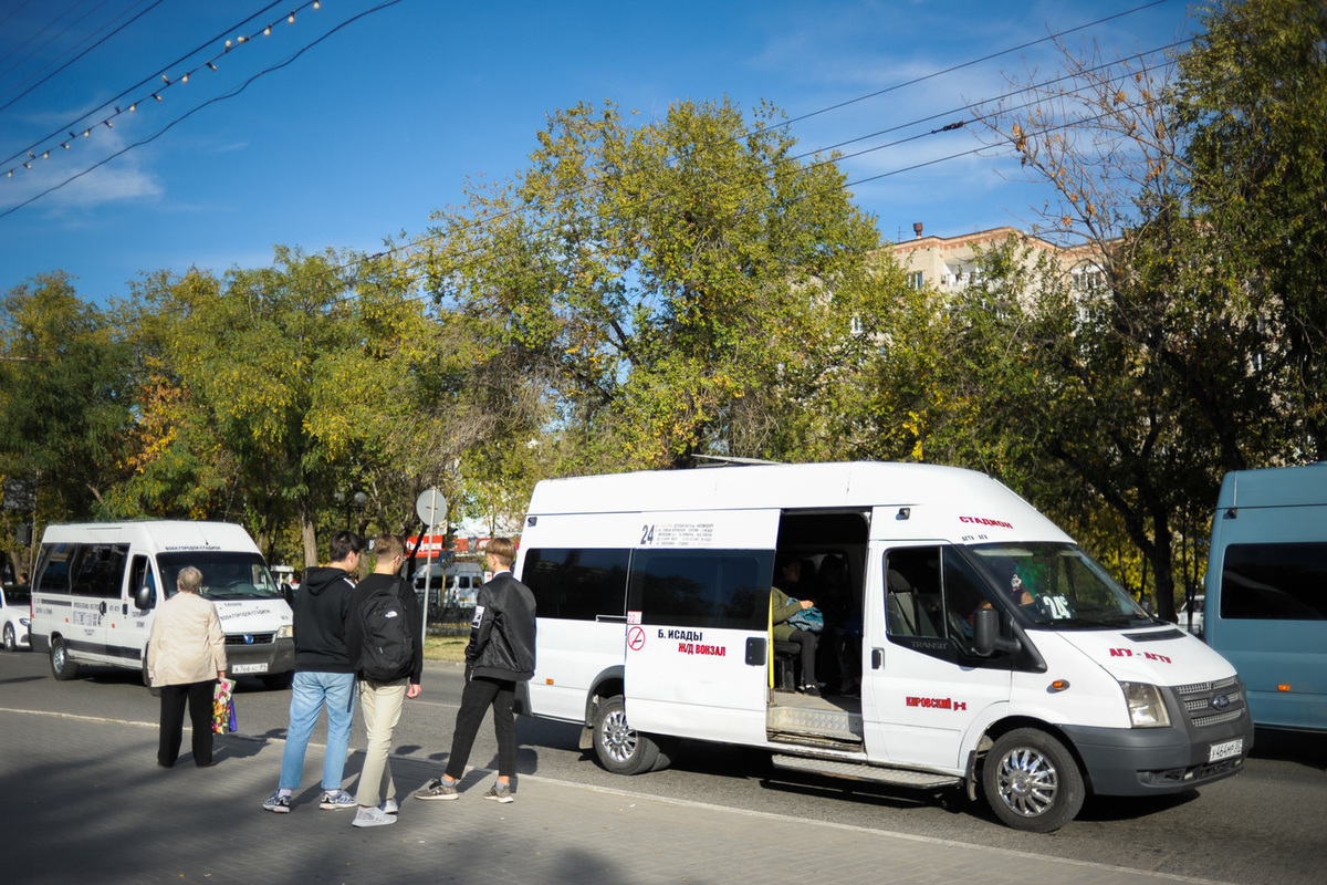 Водитель работа вакансии астрахань. Астрахань транспорт. ДПС Астрахань.