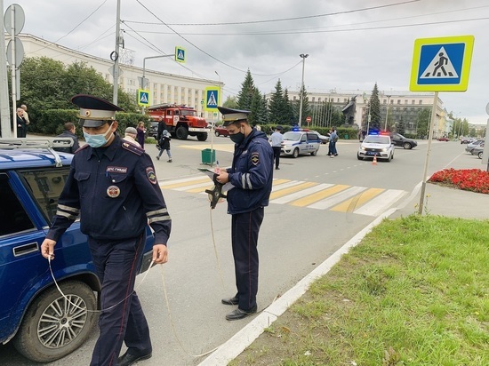 80-летний водитель ВАЗ-21041 сбил двух детей в центре Краснотурьинска