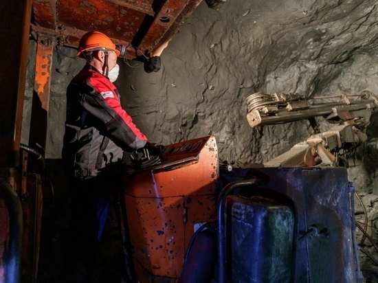 Горняки РМК за полгода добыли почти 42 миллиона тонн руды