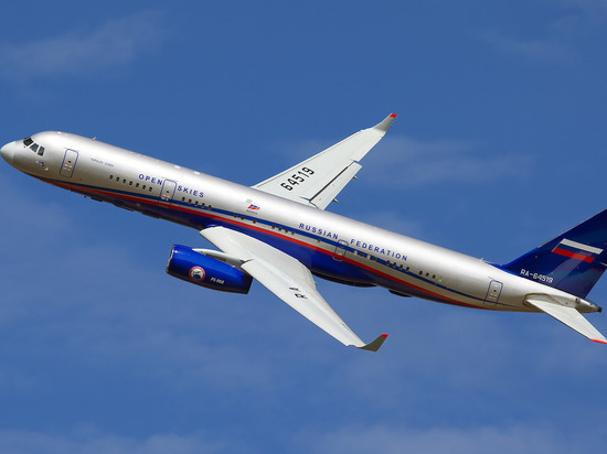 Шойгу рассказал о будущем самолета Ту-214