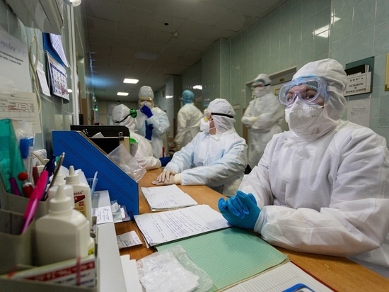От COVID-19 умерли 1703 жителя Новосибирской области в июле 2021 года