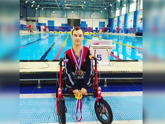 Пловец из Петербурга взял бронзу на Паралимпийских играх в Японии