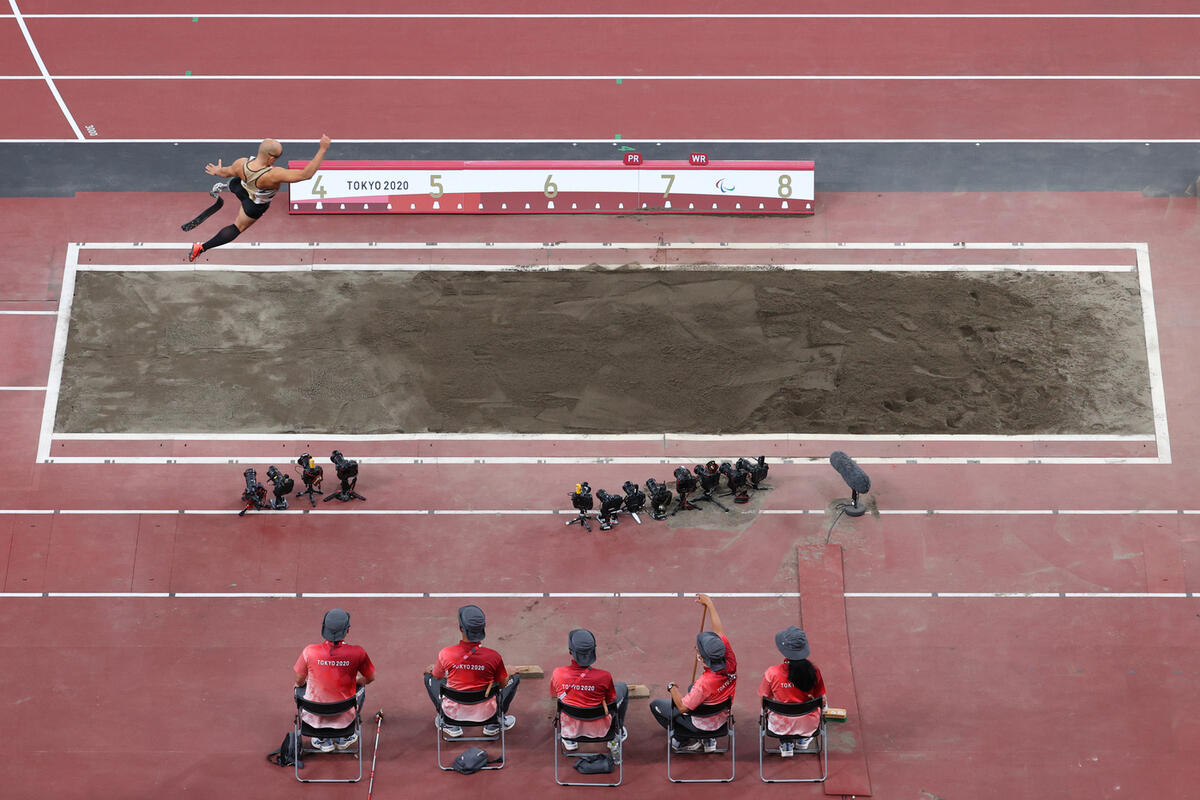 Торсунов выиграл "золото" Паралимпиады с рекордом в свой день рождения