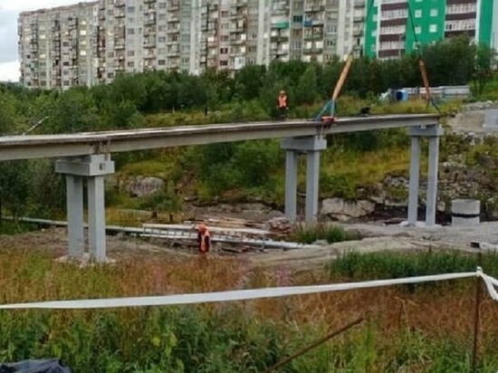 В Полярном завершили монтаж мостовых пролетов