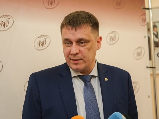 В Новосибирской области учителя смогут работать без прививки от ковида и медотвода