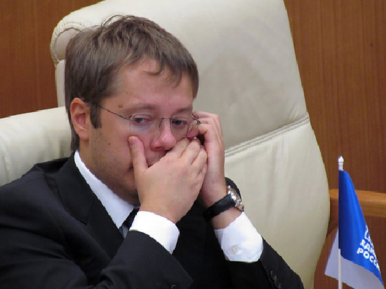 Пока парламентарий зарабатывает десятки миллионов, его арендаторы разоряются