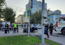 Вечером во вторник, 31 августа, на пересечении проспекта Ленина и улицы Гоголя напротив ТЦ «Ультра» произошло серьезное ДТП