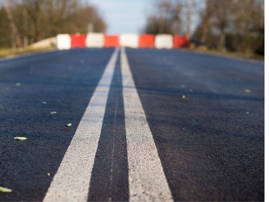 Проезд по КАД Петербурга сузят на неделю со 2 сентября