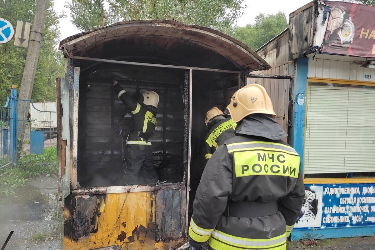 Горит рынок в нижнем. Пожар на рынке Саранск. Горел павильон на рынке Невинномысск. Новокуйбышевск на рынке горел киоск октябрь 2022.