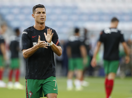 Португальский нападающий вышел на первое место по количеству голов за сборную в истории