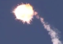 Взорвавшая после старта с калифорнийской военно-воздушной базы Ванденберг сверхлёгкая ракета Alpha разрабатывается американо-украинской космической  компанией Firefly Aerospace