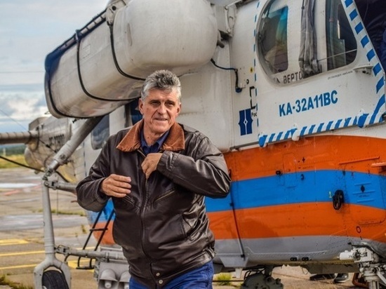 В Мурманск прибыл вертолет авиационного спасательного  центра МЧС России