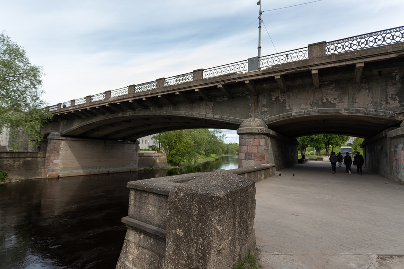 Октябрьский мост псков
