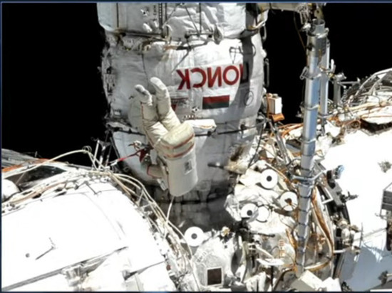 Российские космонавты подключили "Науку" к американской сети на МКС