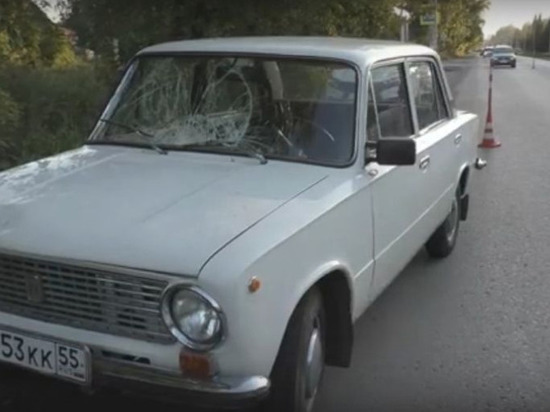 В Омске сбил девочку на переходе водитель с только что выданными правами