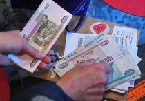 Единовременная выплата в 10 тысяч рублей, как известно, должна прийти в сентябре всем без исключения российским пенсионерам
