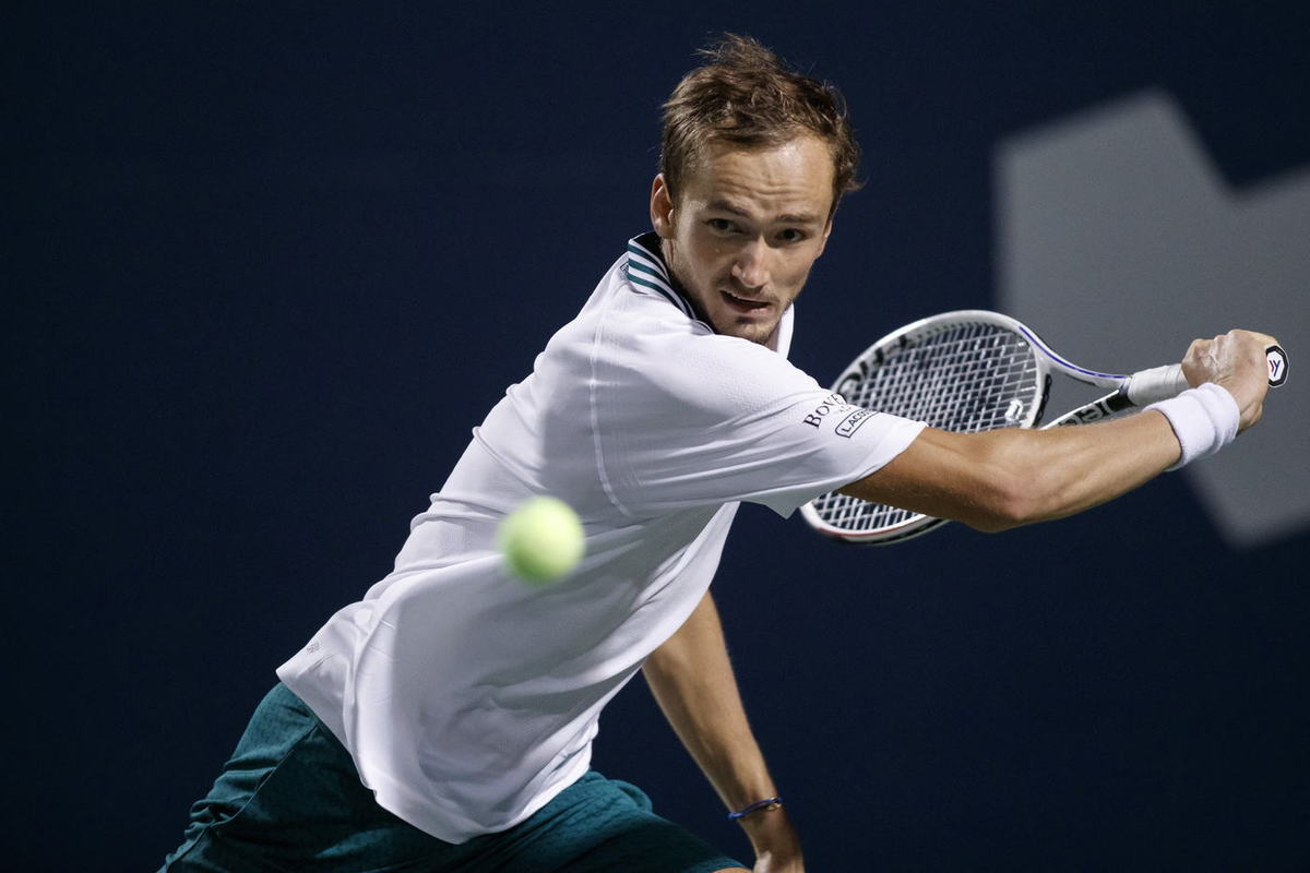 Даниил Медведев вышел в 1/8 финала на US Open