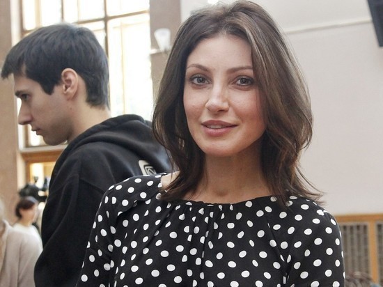 «Настя уже была в коме»: муж актрисы Макеевой сообщил о госпитализации