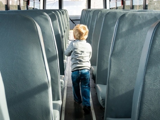 Кондуктор в Кузбассе заставила четырехлетнего ребенка стоять в полупустом троллейбусе