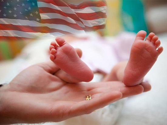 «Компании целенаправленно агитируют россиянок рожать в Штатах, чтобы их дети могли получить американское гражданство»