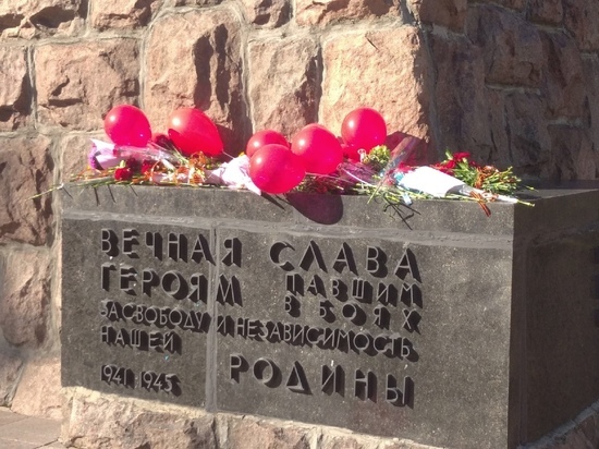 В Донецке начали отмечать День Освобождения Донбасса: ФОТО