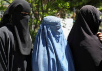 «Талибы душат, растягивая кайф»: женщин запрессуют постепенно