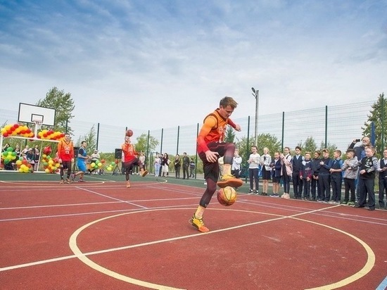 В шести территориях Прикамья за неделю открылись 9 новых универсальных спортивных площадок