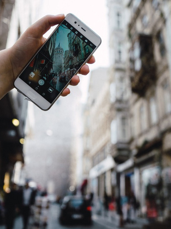 Житель Смоленска украл 16 тысяч рублей с помощью найденного смартфона