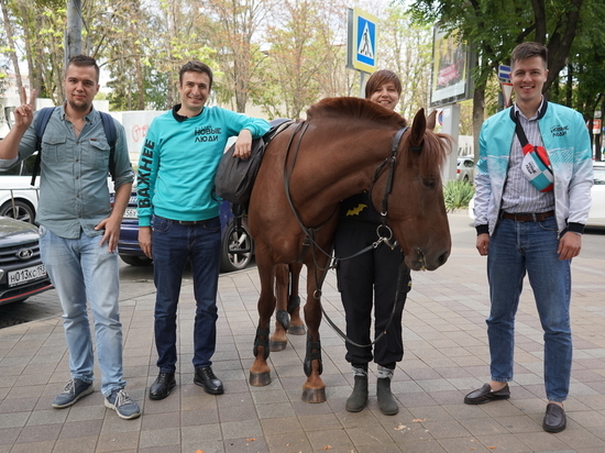 Звезда телесериала «Универ» вместе с партией «Новые люди» попытался проехать в час пик по улицам Краснодара